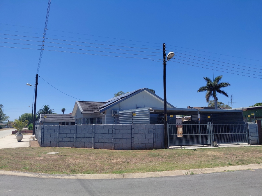 4 Bedroom Property for Sale in Retief Eastern Cape